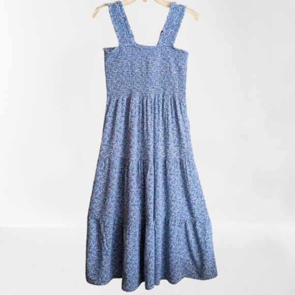 aerie Dresses & Skirts - Aerie Blue Ditsy Floral Smocked Bodice Tiered Dress Sleeveless